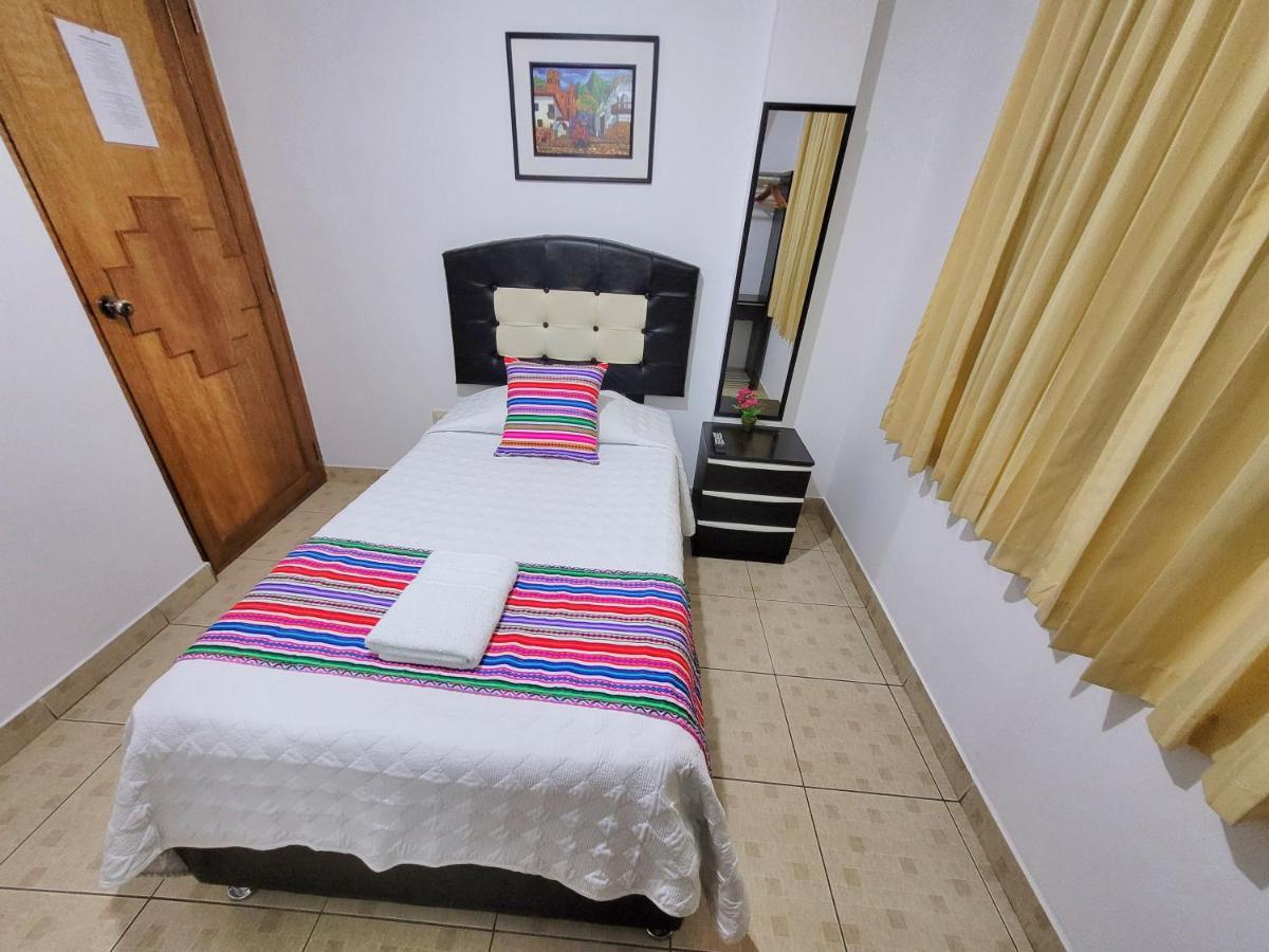 Hostal El Viajero En Ollantaytambo Exterior photo